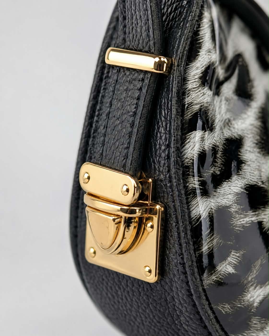 Elevate Every Outfit with Our Premium Leopard Print Bag