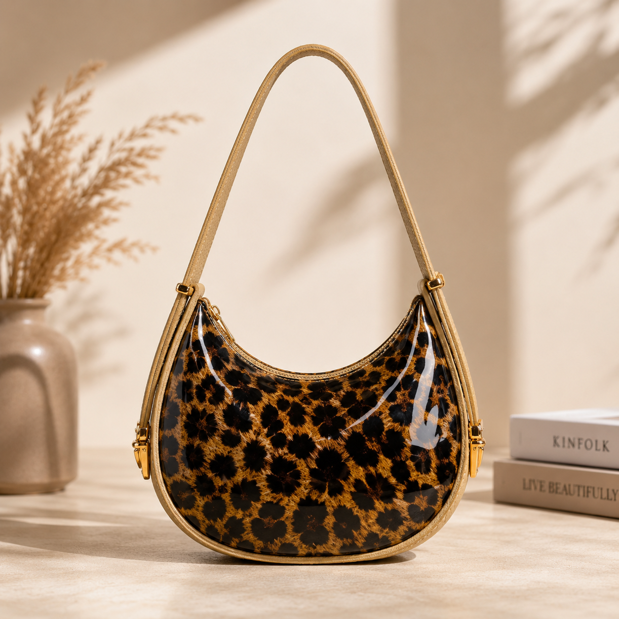 🌟 Elevate Every Outfit with Our Premium Leopard Print Bag